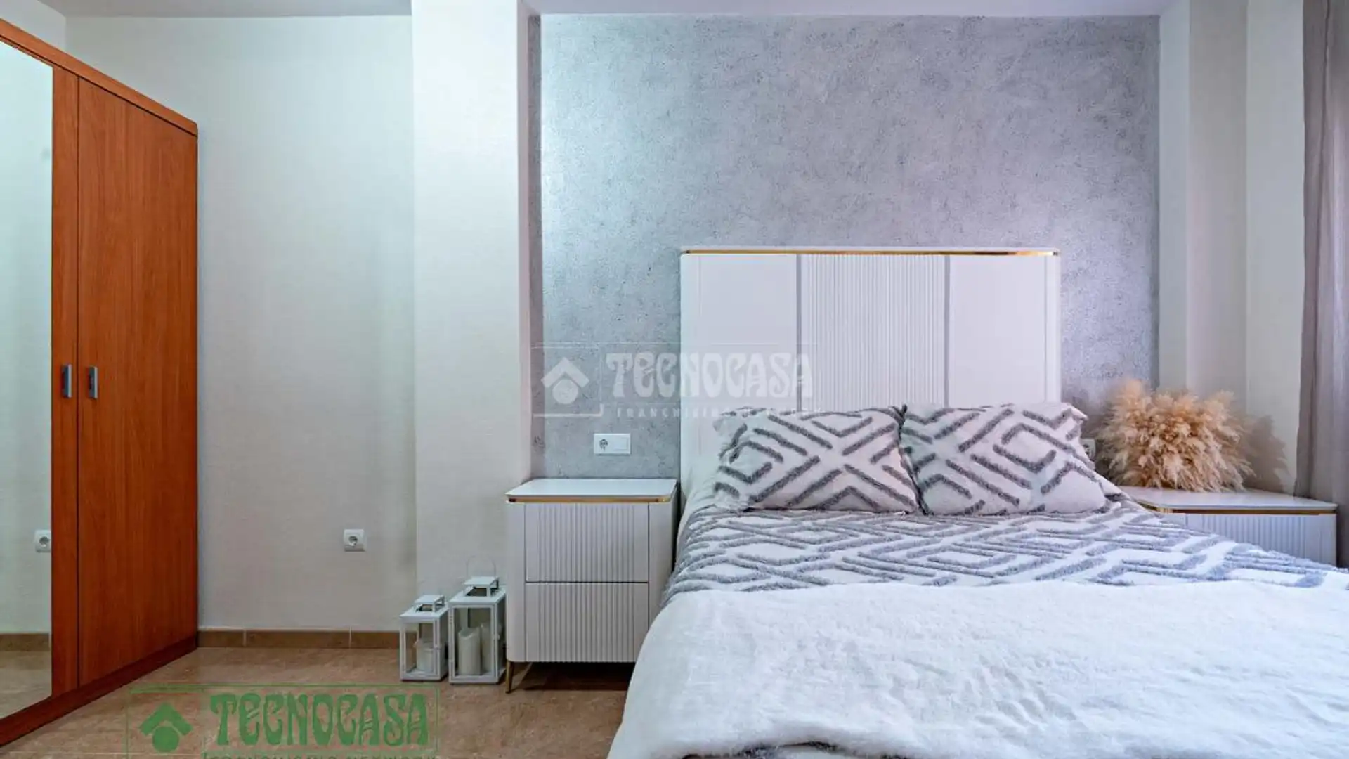 Habitación de Piso en venta en Roquetas de Mar con Aire acondicionado