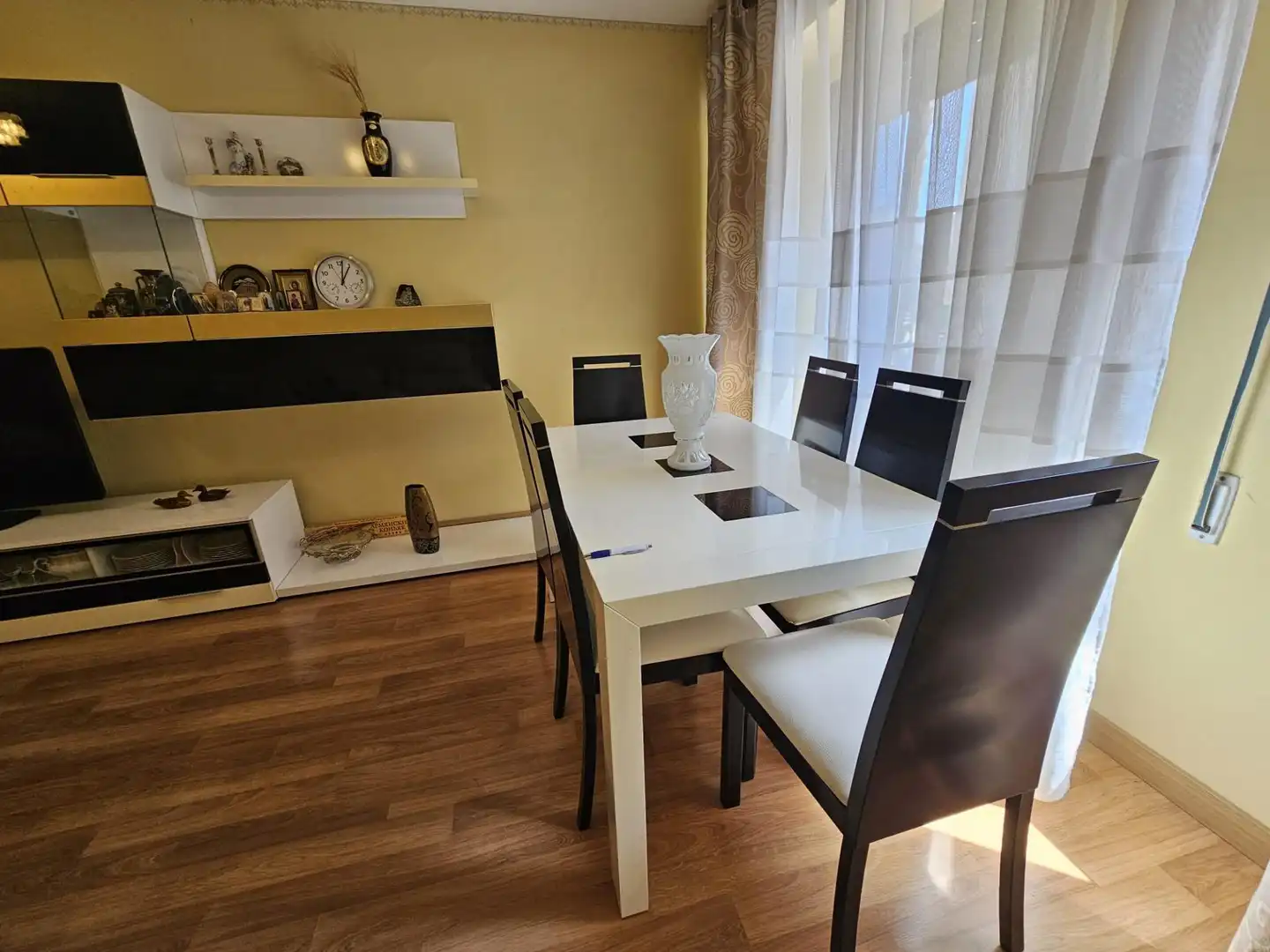 Comedor de Piso en venta en Valencia con Aire acondicionado, Terraza y Amueblado