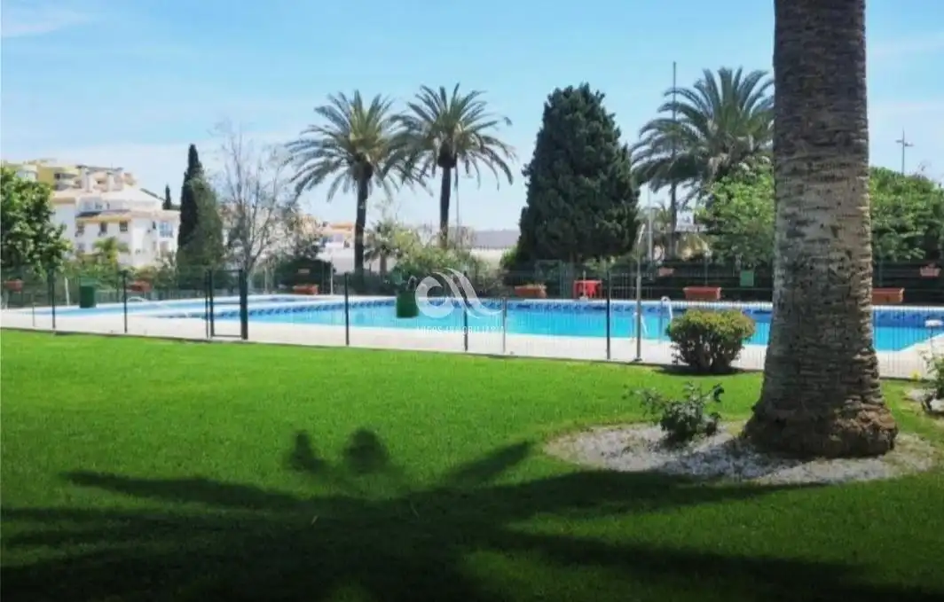 Piscina de Pis en venda en Benalmádena amb Piscina comunitària