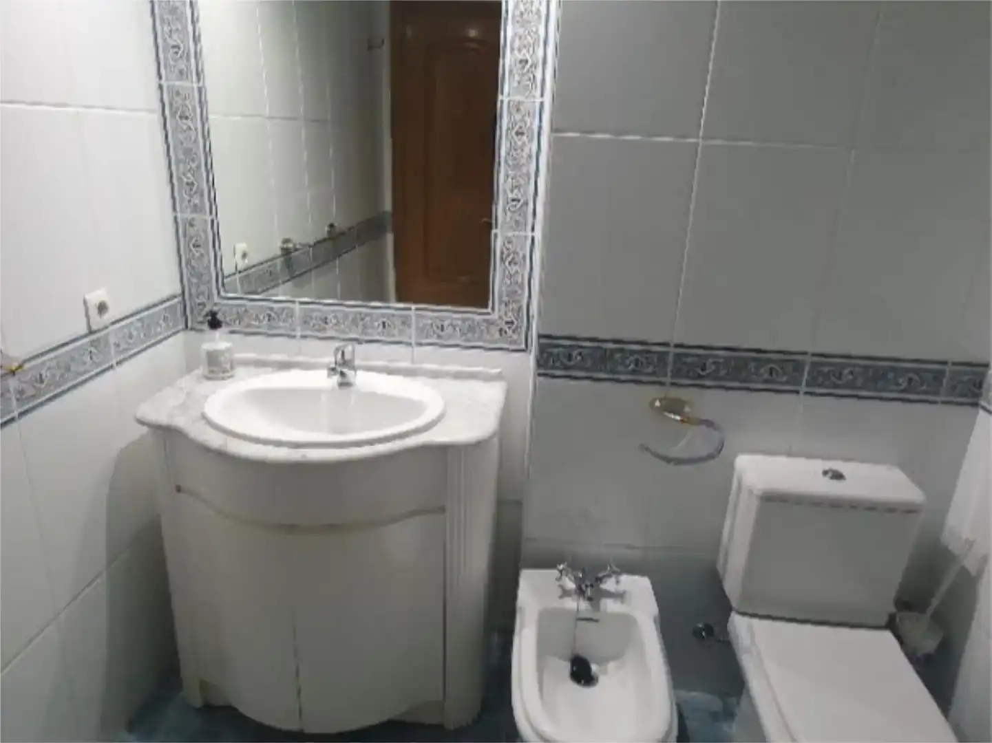 Badezimmer von Wohnung zur Miete in Badajoz Capital mit Balkon