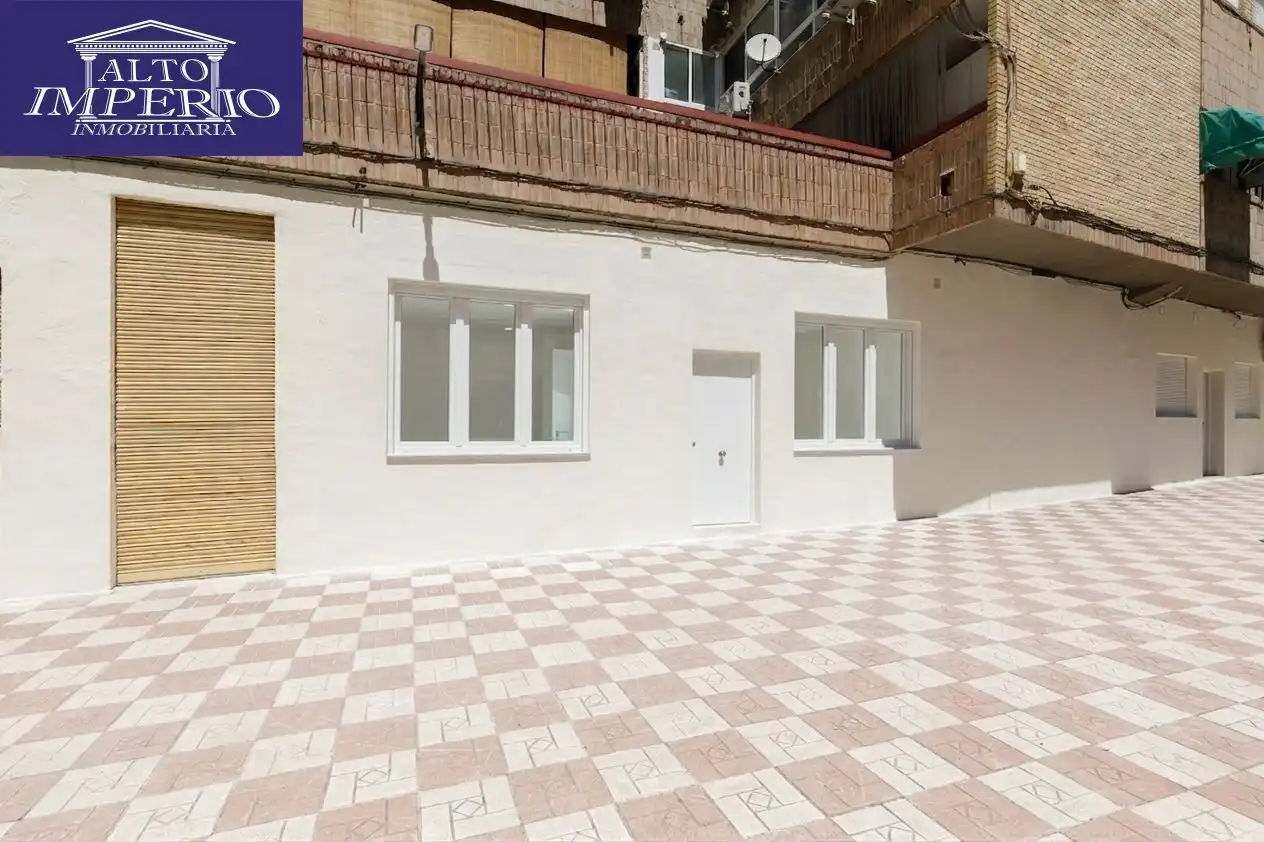 Study for sale in Granada, Granada
