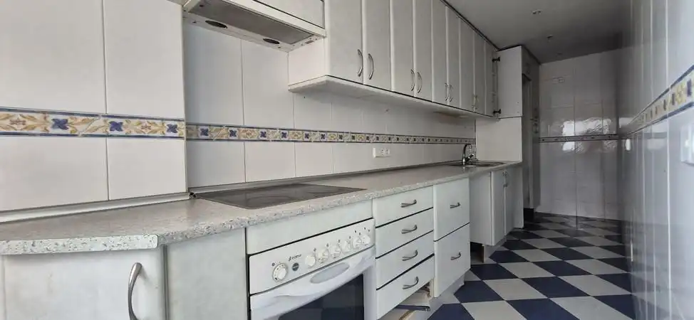 Flat for sale in Avenida de España