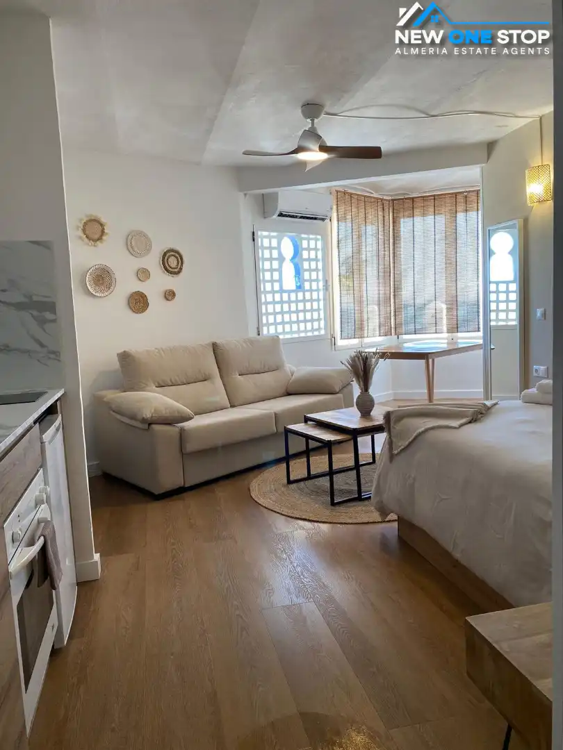 Sala de estar de Estudio en venta en Mojácar con Aire acondicionado, Calefacción y Amueblado
