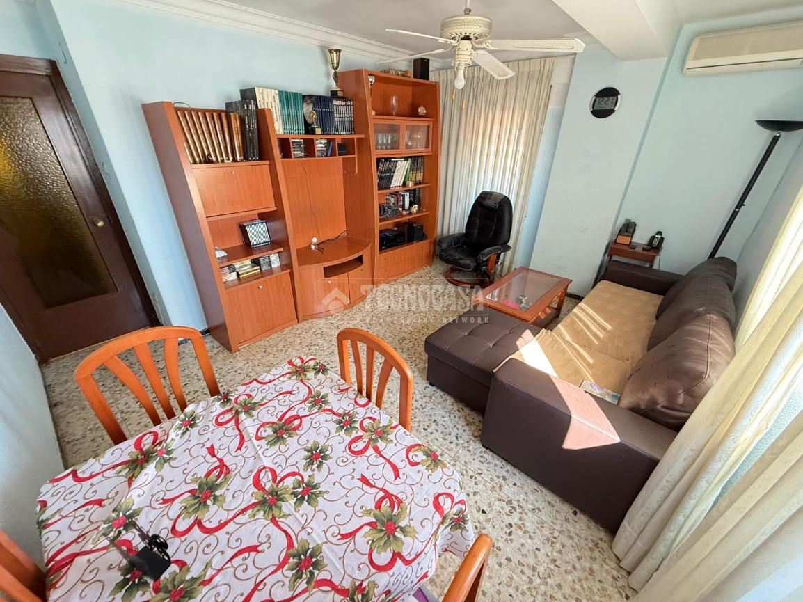 Piso en venta en Barrio de Delicias, Delicias