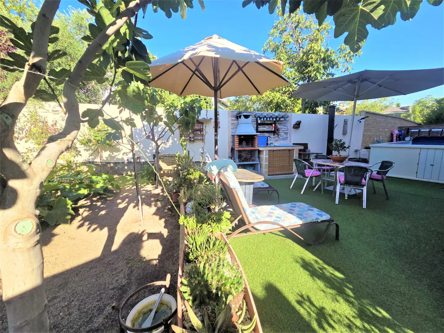 Garden of Detached homes for sale in Navalagamella  with Air Conditioner, Heating and Private garden