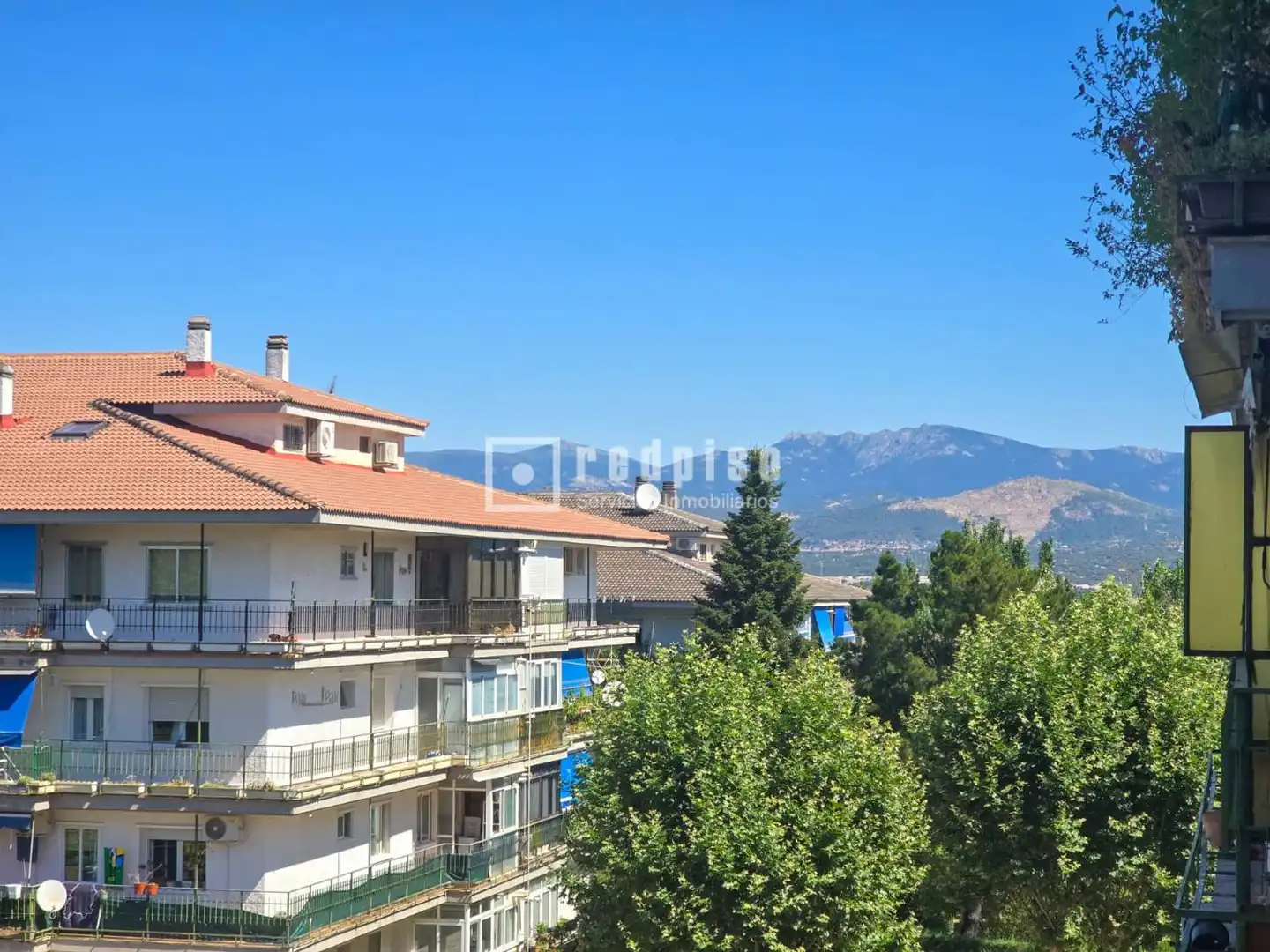 Exterior view of Flat for sale in Collado Villalba  with Air Conditioner, Heating and Private garden