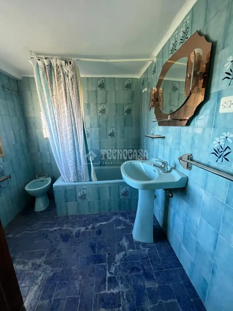 Casa aparellada amb jardí en venda a Pinos Puente, imagen 15