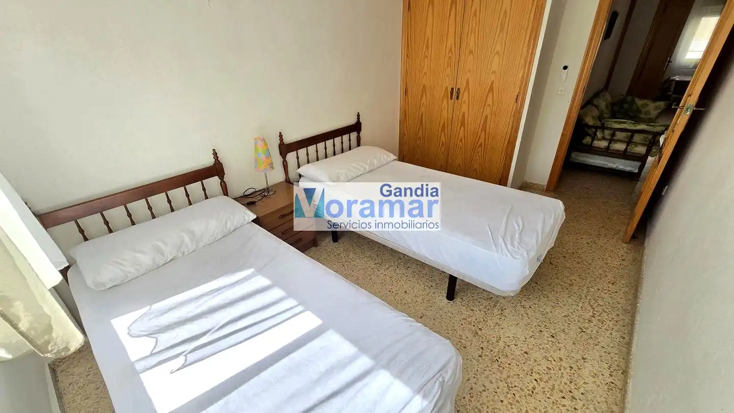 Schlafzimmer von Wohnungen zur Miete in Miramar mit Heizung, Terrasse und Möbliert