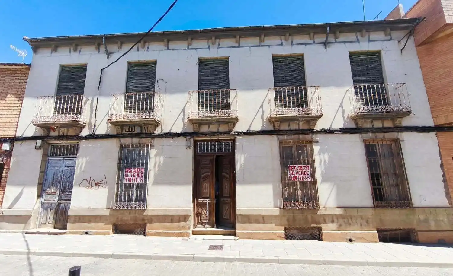 Adossat amb terrassa en venda a Malagón