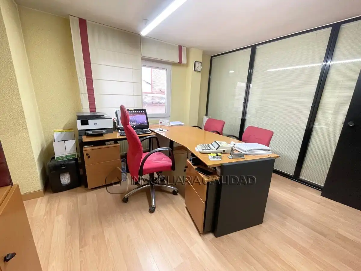 Oficina en venda en Burgos amb Calefacció