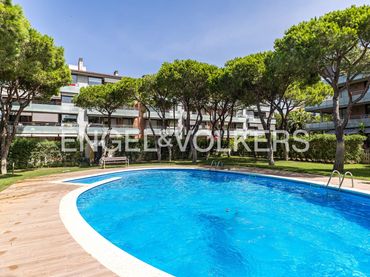 Piso con piscina en venta en Gavà Mar
