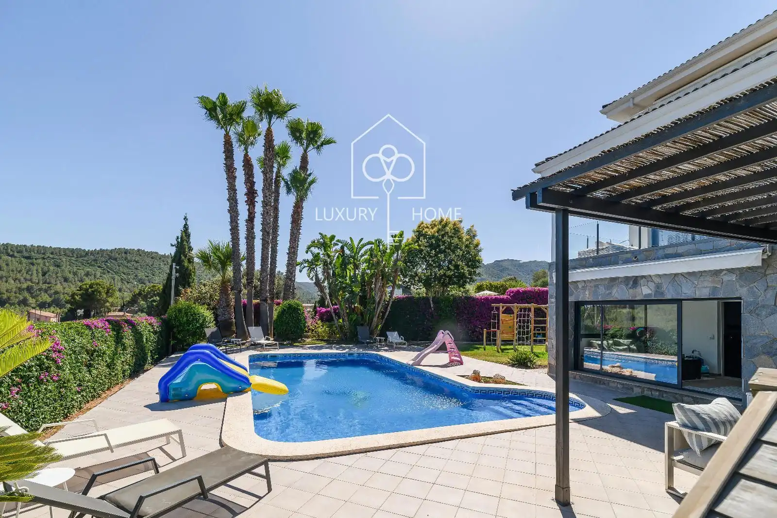 Vista exterior de Casa o chalet en venta en Gavà con Aire acondicionado, Calefacción y Terraza