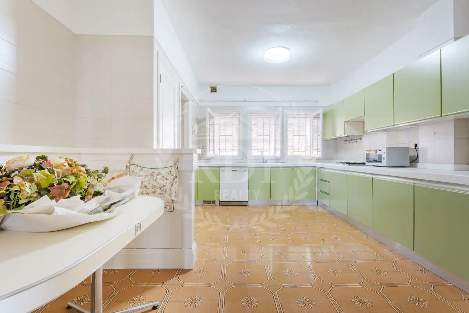 Cuina de Casa adosada en venda en Santa Cruz de Tenerife amb Jardí privat, Terrassa i Balcó