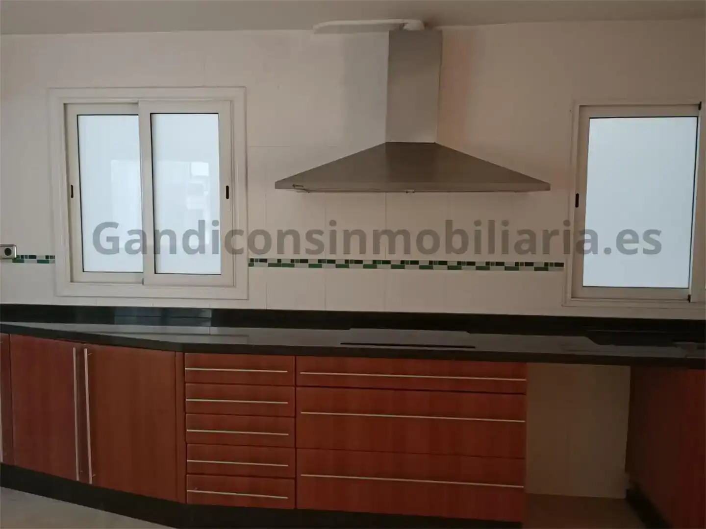 Cuina de Pis en venda en Gandia amb Aire condicionat i Balcó