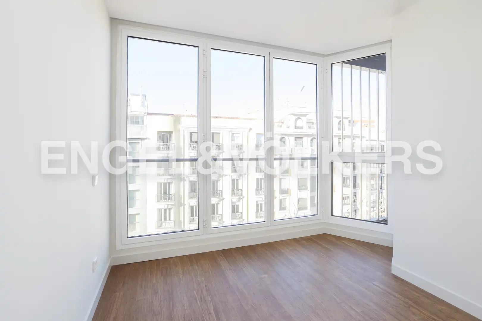 Bedroom of Attic for rent in Madrid  with Heating and Swimming Pool
