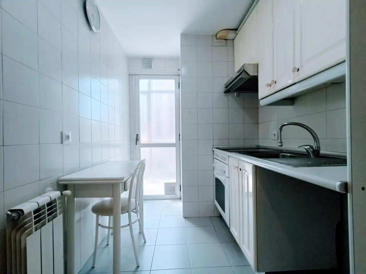 Cocina de Piso de alquiler en Madrid con Aire acondicionado, Calefacción y Horno