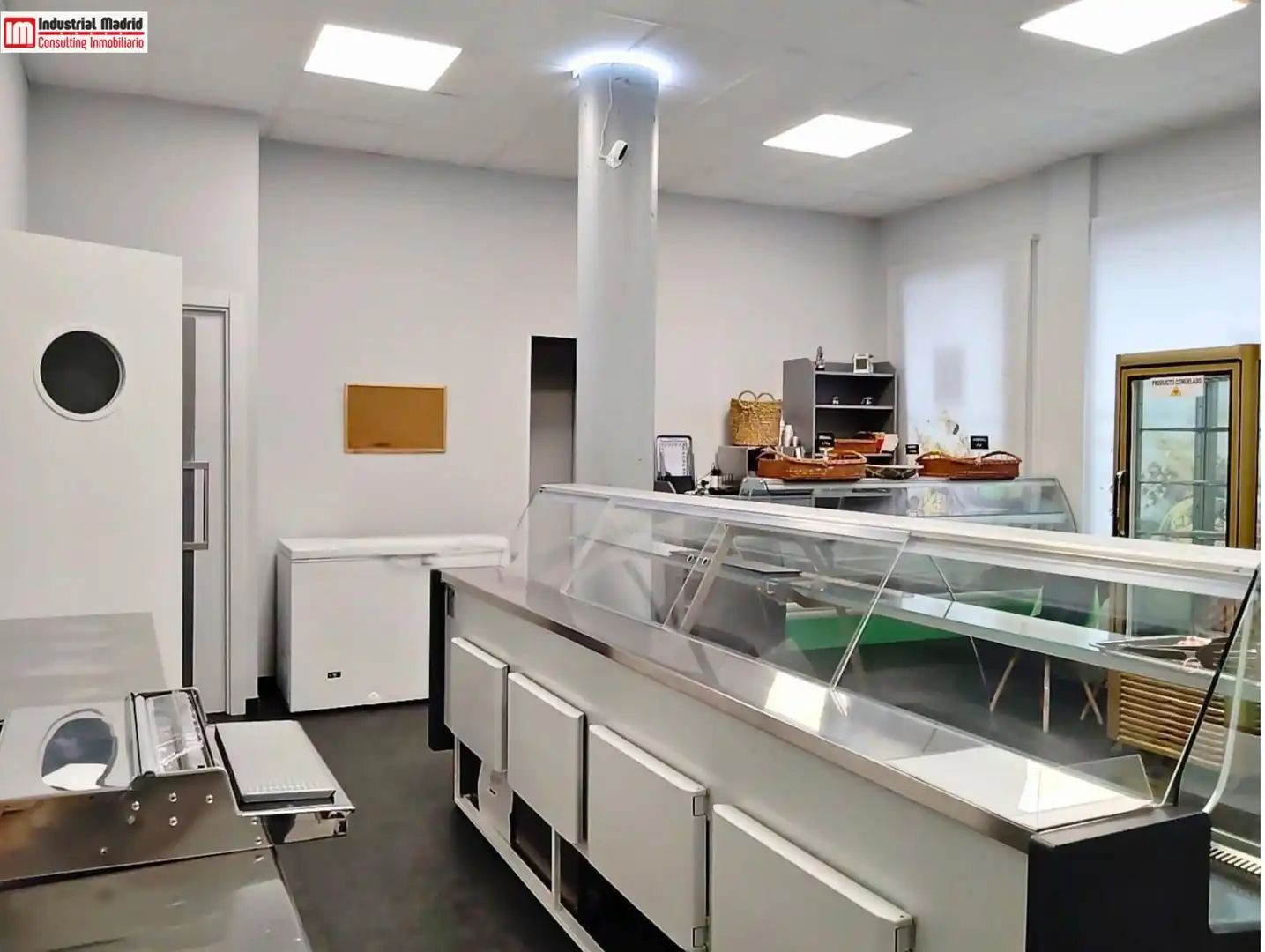 Local de alquiler en Avenida de Berlín, Centro