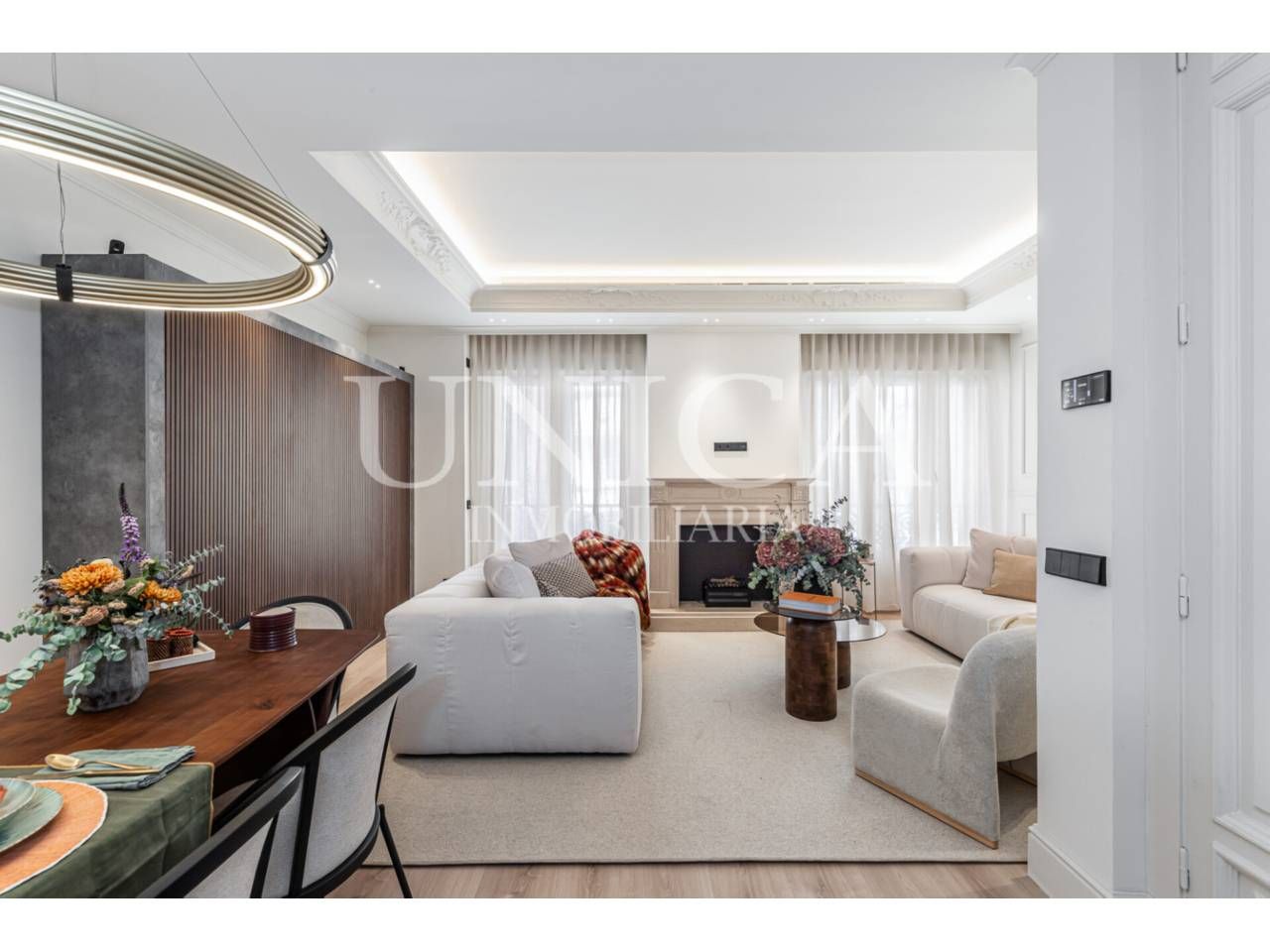 Living room of Flat for sale in  Madrid Capital  with Air Conditioner, Heating and Furnished