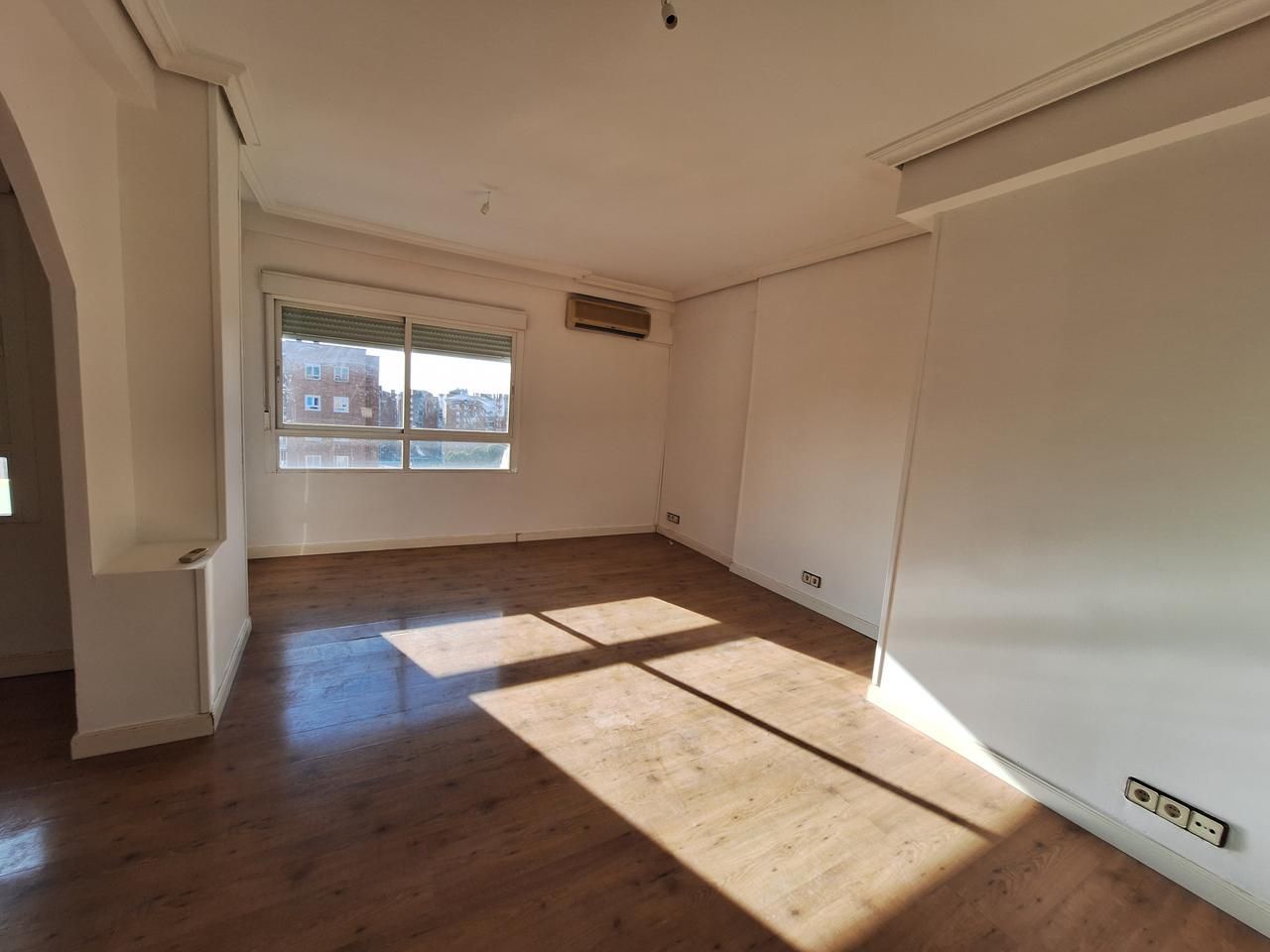 Bedroom of Flat for sale in Alcorcón  with Air Conditioner, Parquet flooring and Terrace