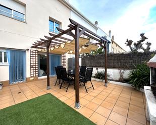 Terrasse von Einfamilien-Reihenhaus zum verkauf in Vilanova i la Geltrú mit Terrasse und Balkon