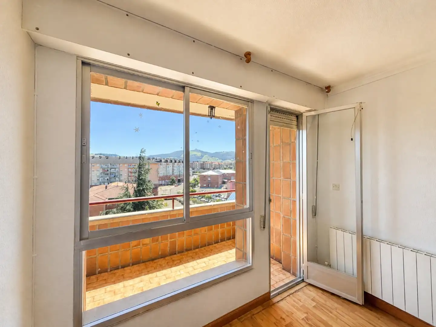 Balcony of Flat for sale in Torrelavega   with Heating, Private garden and Parquet flooring