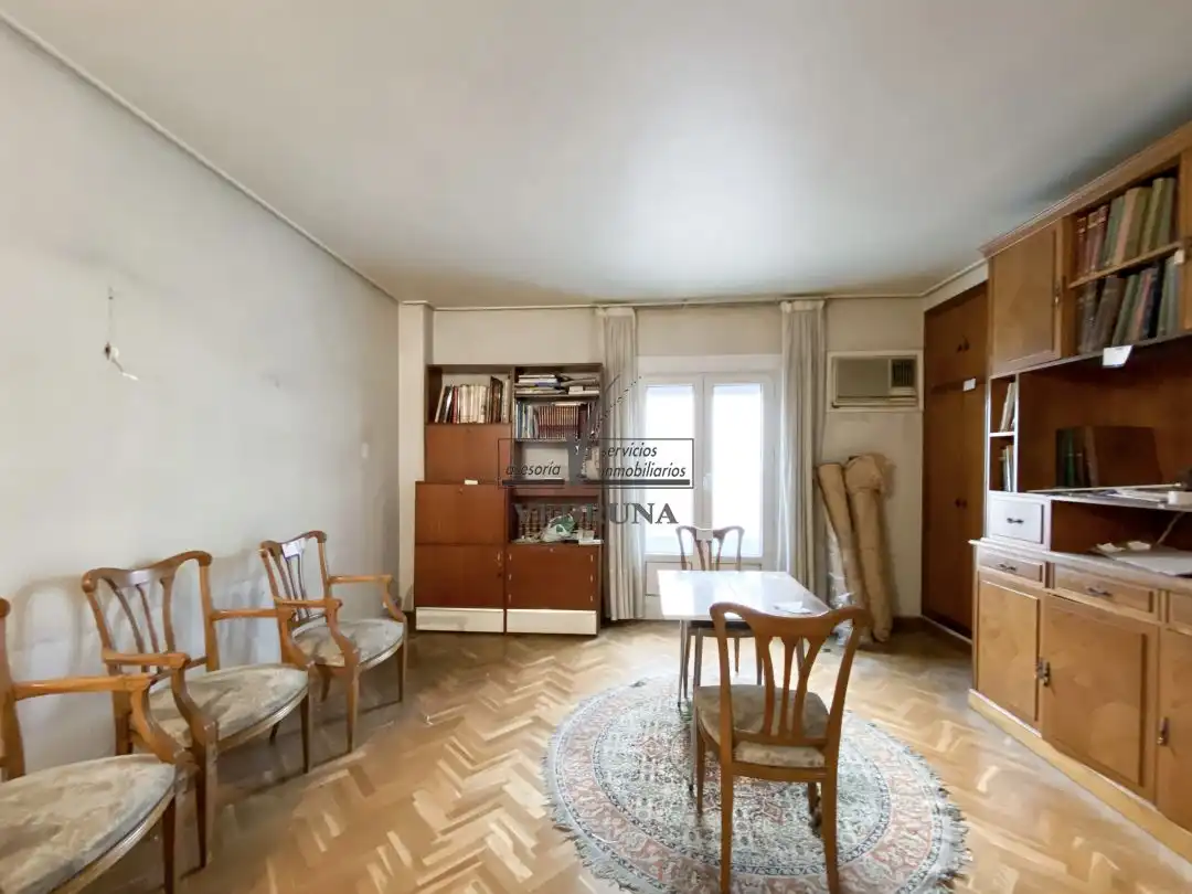 Bedroom of Flat for sale in Zaragoza  with Heating and Balcony
