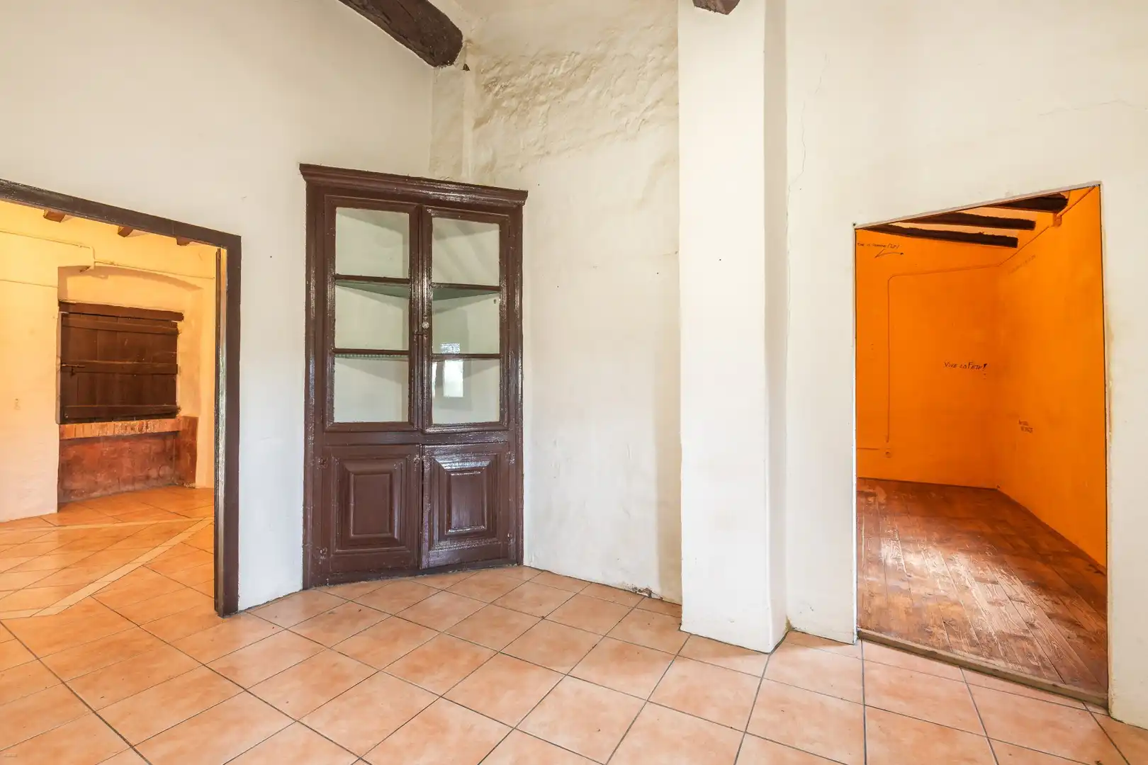 Country house zum Verkauf in Beuda