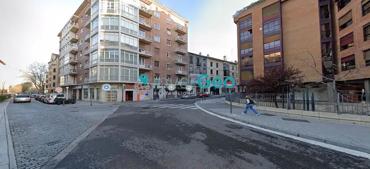 Vista exterior de Local en venda en Valladolid amb Moblat