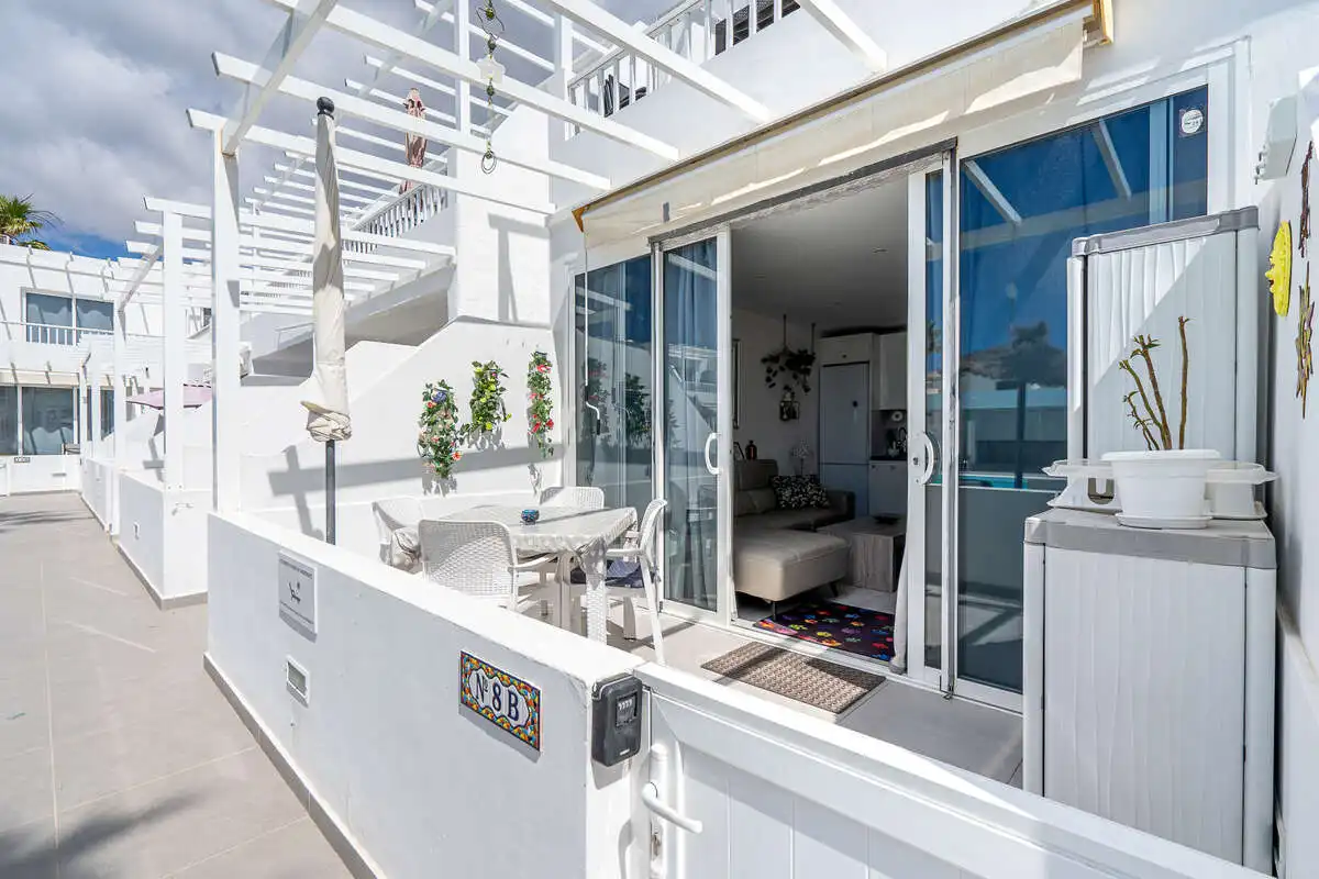 Terraza de Piso en venta en Tías con Balcón y Piscina comunitaria