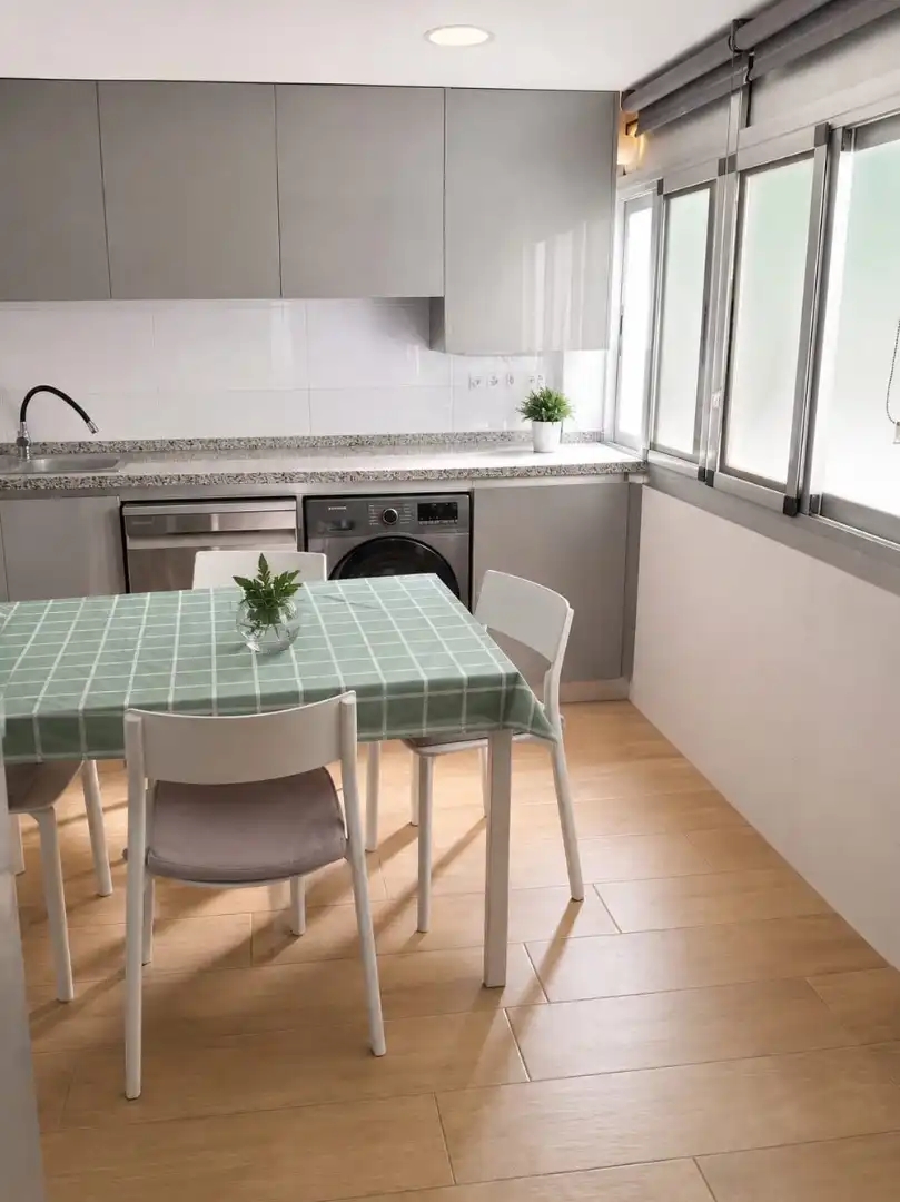 Kitchen of Flat for sale in Silla  with Air Conditioner, Heating and Furnished