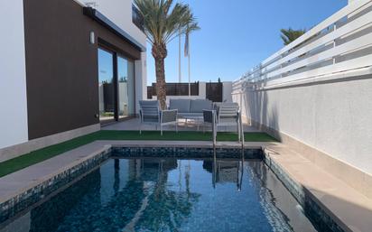 Piscina de Casa o xalet en venda en Elche / Elx amb Aire condicionat, Calefacció i Jardí privat