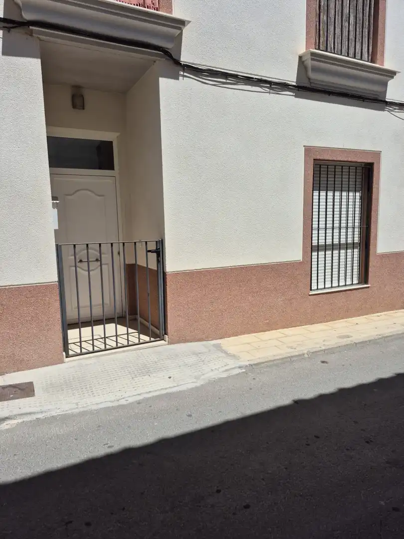 Außenansicht von Wohnung zum Verkauf in Macastre mit Abstellraum
