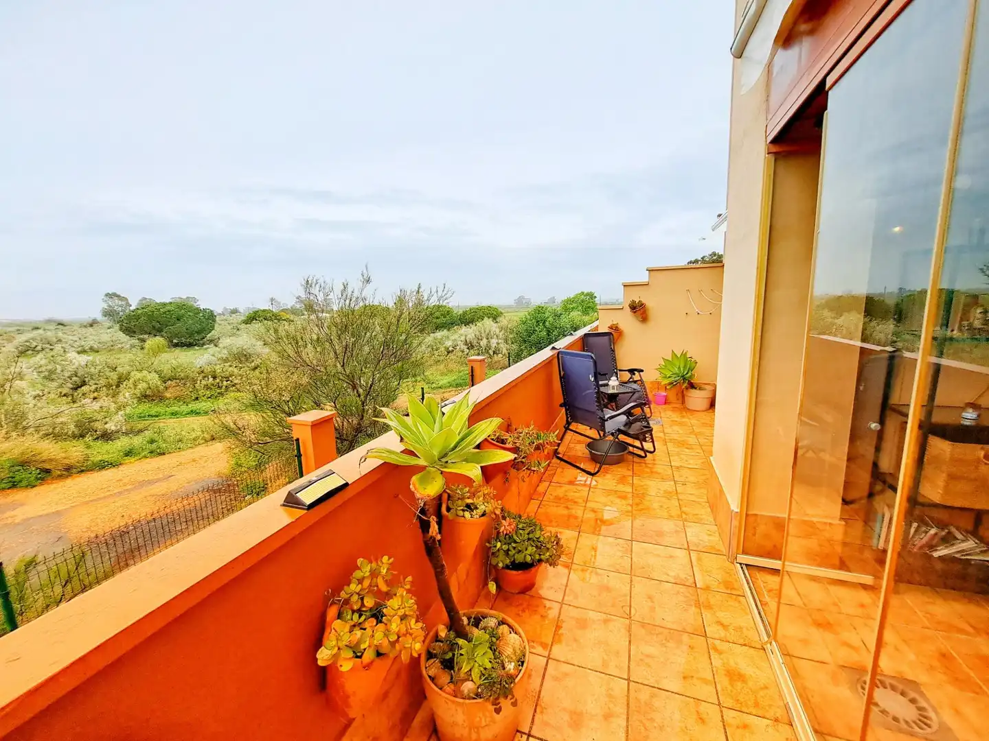 Terrasse von Wohnungen zum Verkauf in Ayamonte mit Privatgarten, Terrasse und Möbliert
