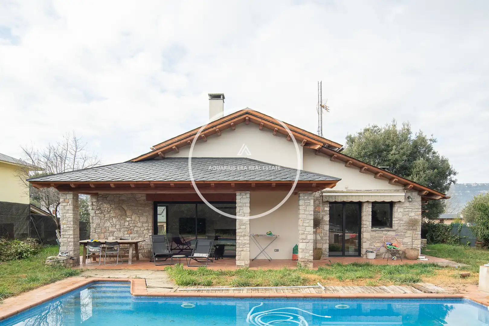 Vista exterior de Casa o chalet en venta en Seva con Aire acondicionado, Calefacción y Jardín privado