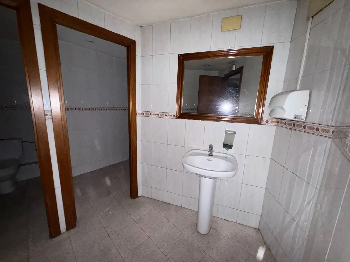Local comercial en venda a Doctor Ferran, imagen 16