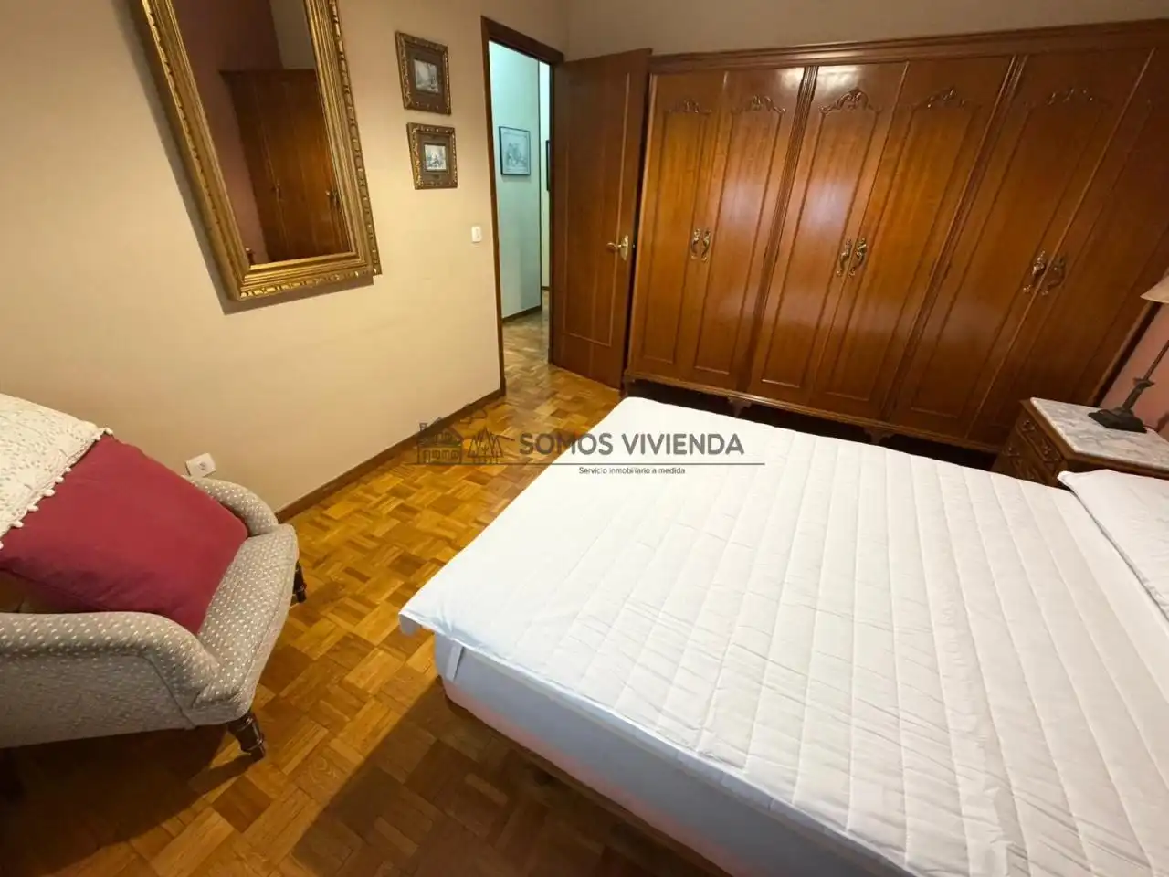 Habitación de Piso de alquiler en Ourense Capital  con Calefacción y Amueblado