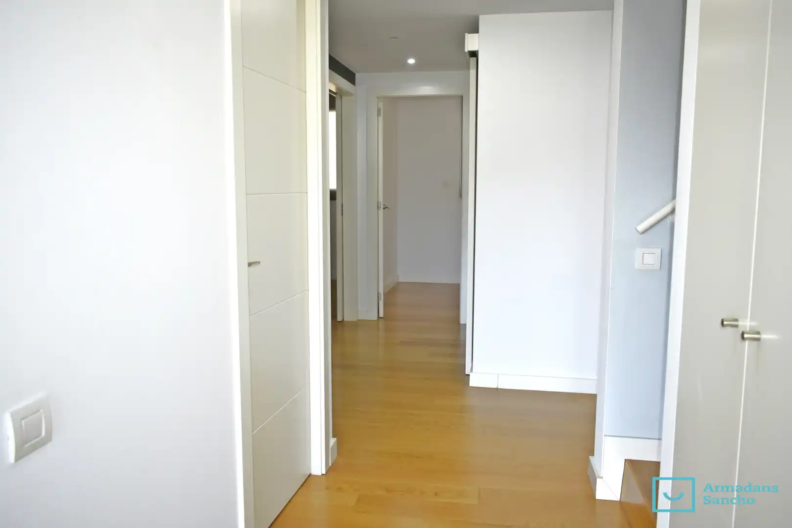 Duplexes for rent in Tiana  with Air Conditioner, Parquet flooring and Terrace
