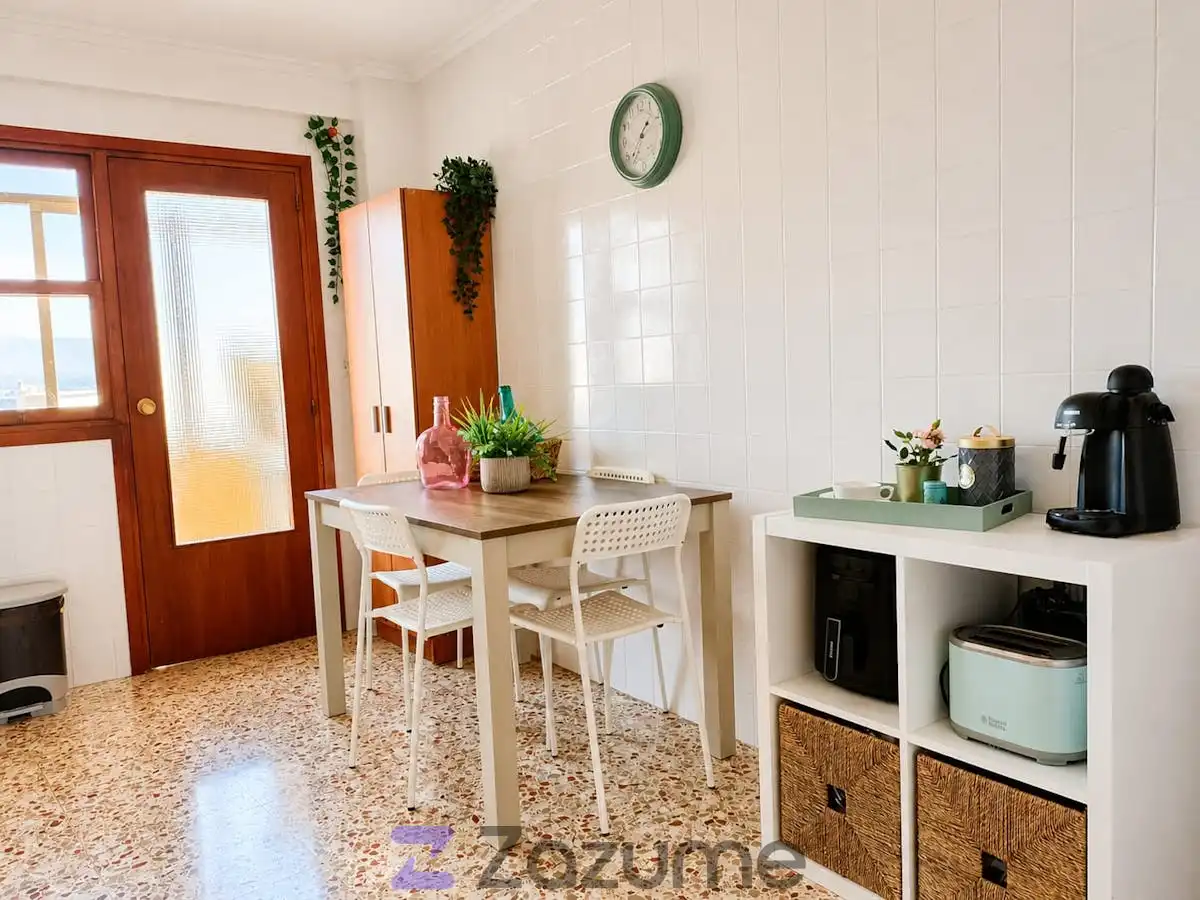 Comedor de Piso de alquiler en Catral con Aire acondicionado, Horno y Balcón