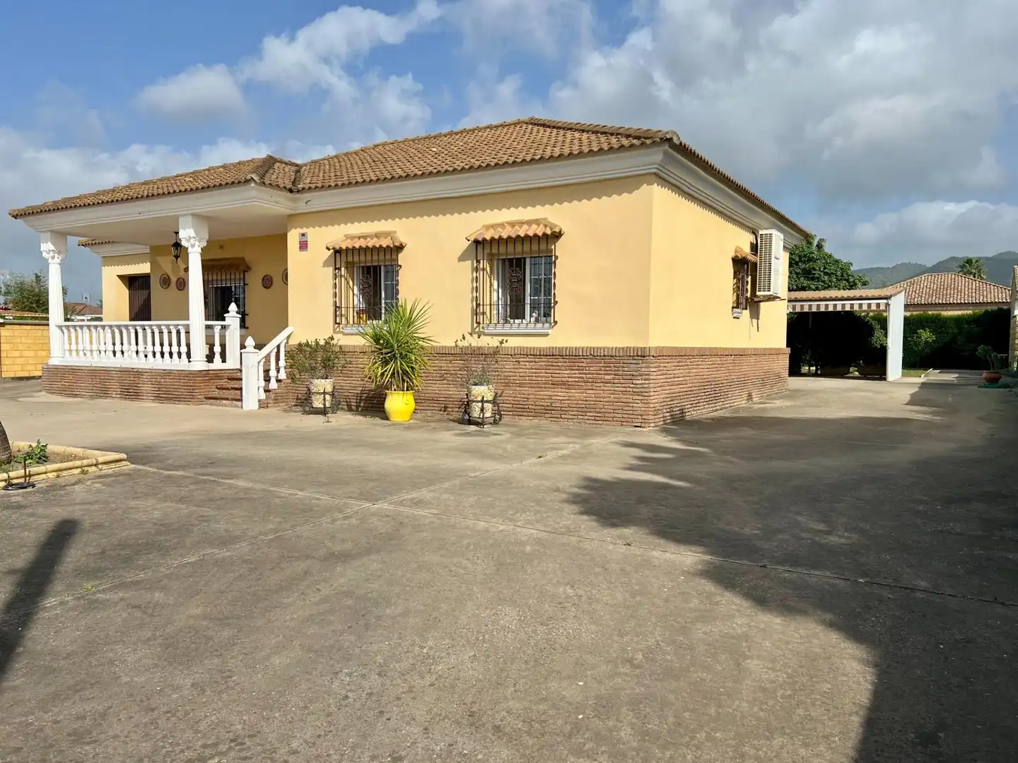 Exterior view of Houses for sale in Córdoba  with Air Conditioner and Swimming Pool