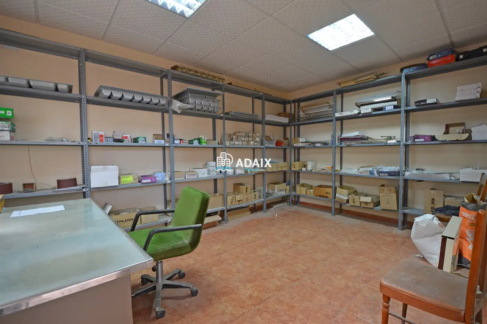 Nave industrial en venta en Arroyo de la Luz