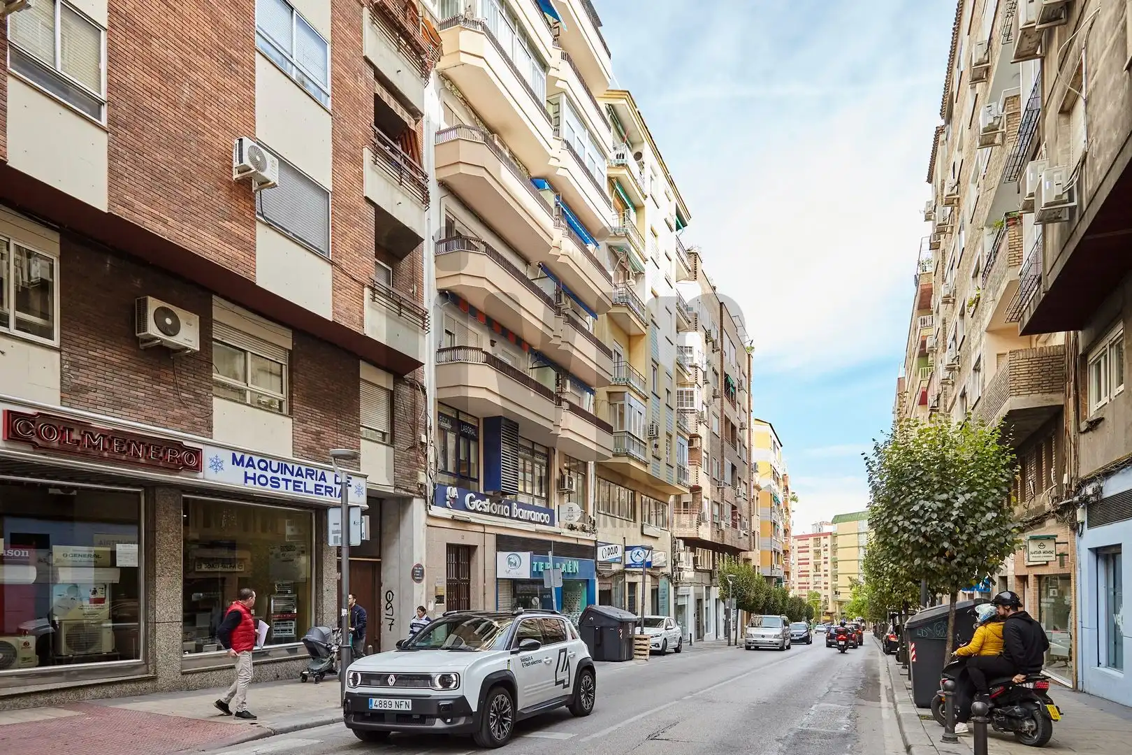 Vista exterior de Oficina en venda en Jaén