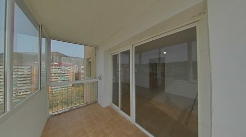 Foto 5 de Piso en venta en C/ Vía Favencia, La Guineueta, Barcelona Capital