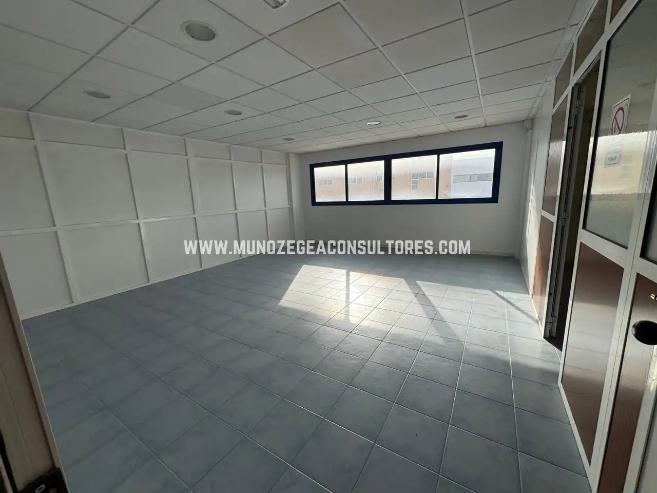 Industrial building to rent in De Extremadura, imagen 10
