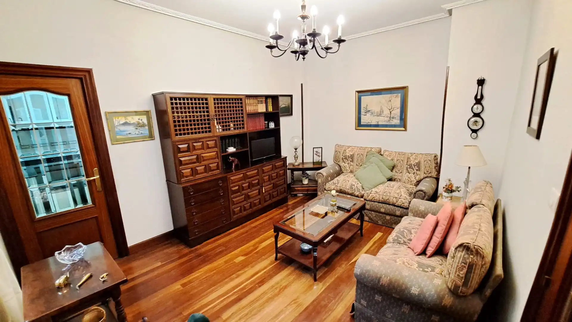 Wohnzimmer von Wohnung zum Verkauf in Bilbao  mit Heizung