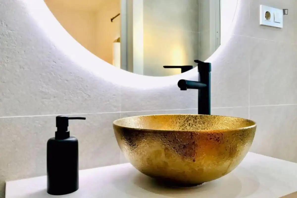 Bany de Apartament de lloguer en Málaga amb Aire condicionat, Moblat i Forn