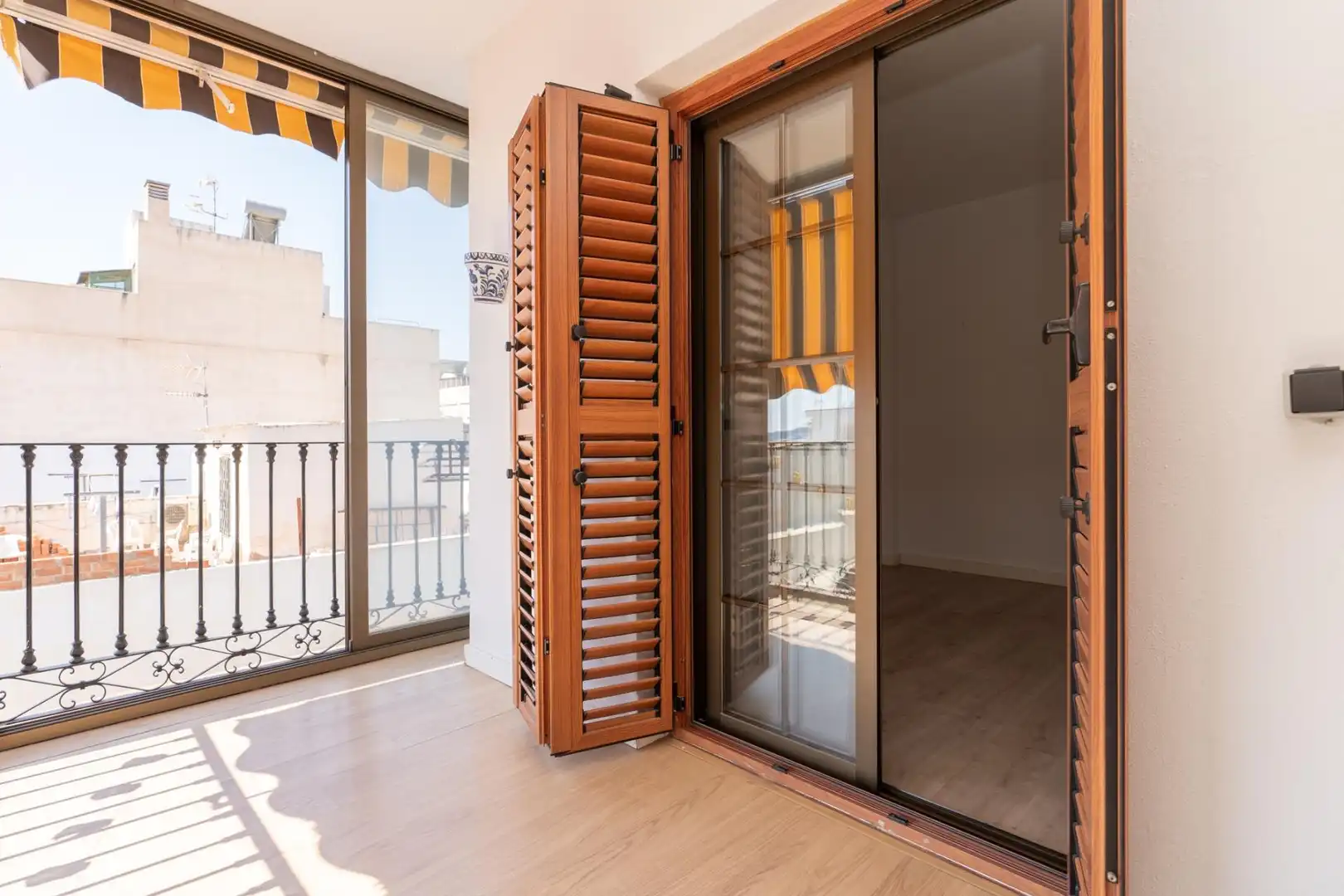 Flat for sale in Calle Calle Islas Hawai, Motril ciudad