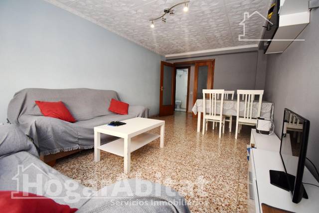 Piso en Venta en Calle Juan Ramón Jiménez en Ensanche - Parque del Oeste