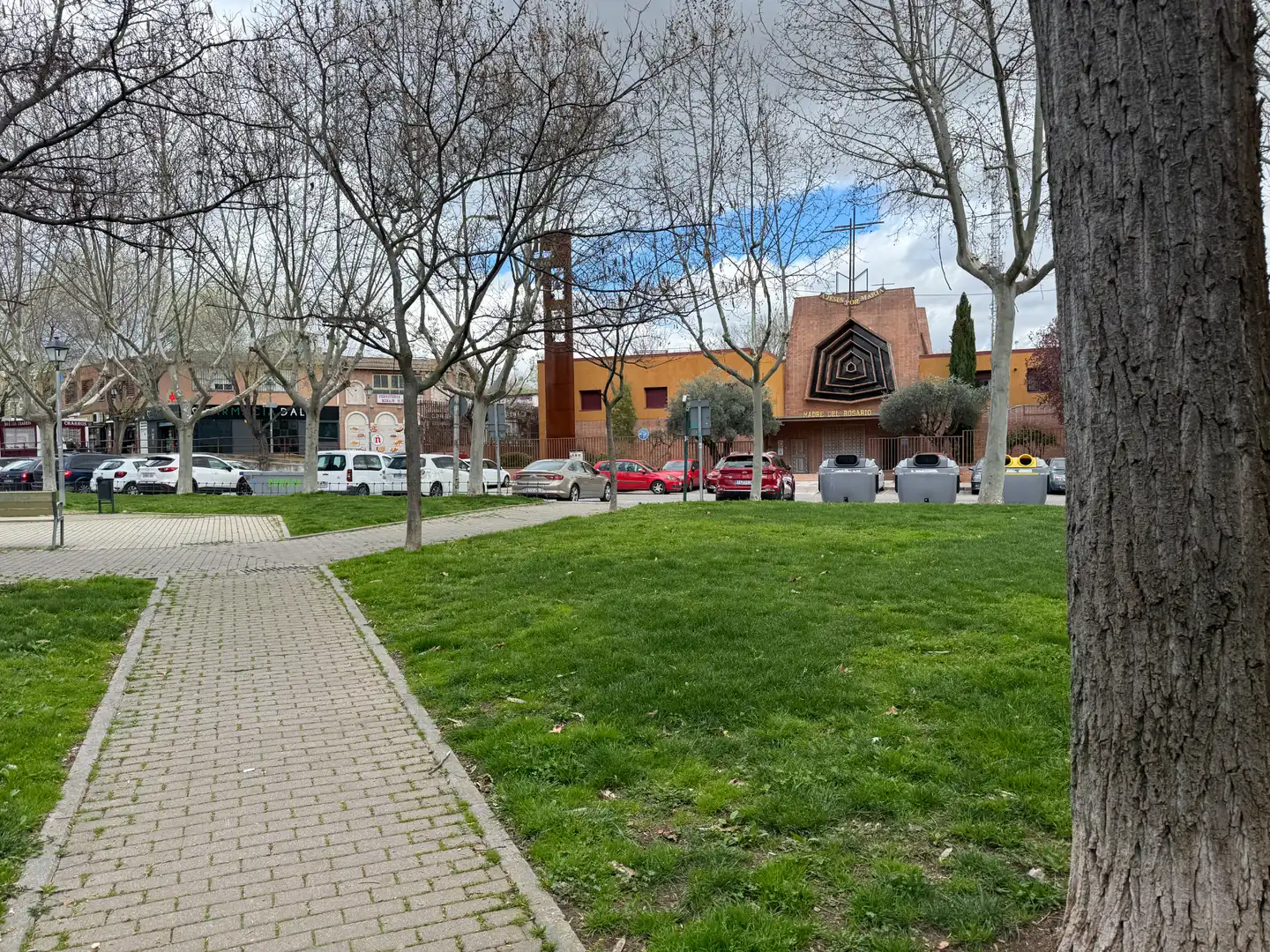 Exterior view of Flat for sale in Mejorada del Campo  with Air Conditioner, Heating and Furnished