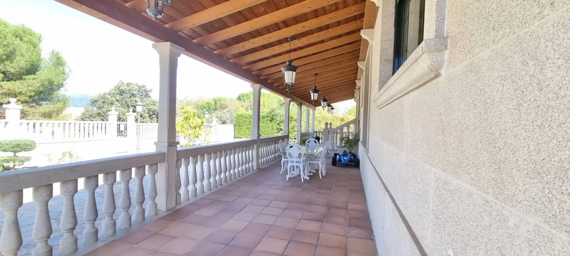 Terrassa de Casa o xalet en venda en Moralzarzal amb Aire condicionat, Calefacció i Jardí privat