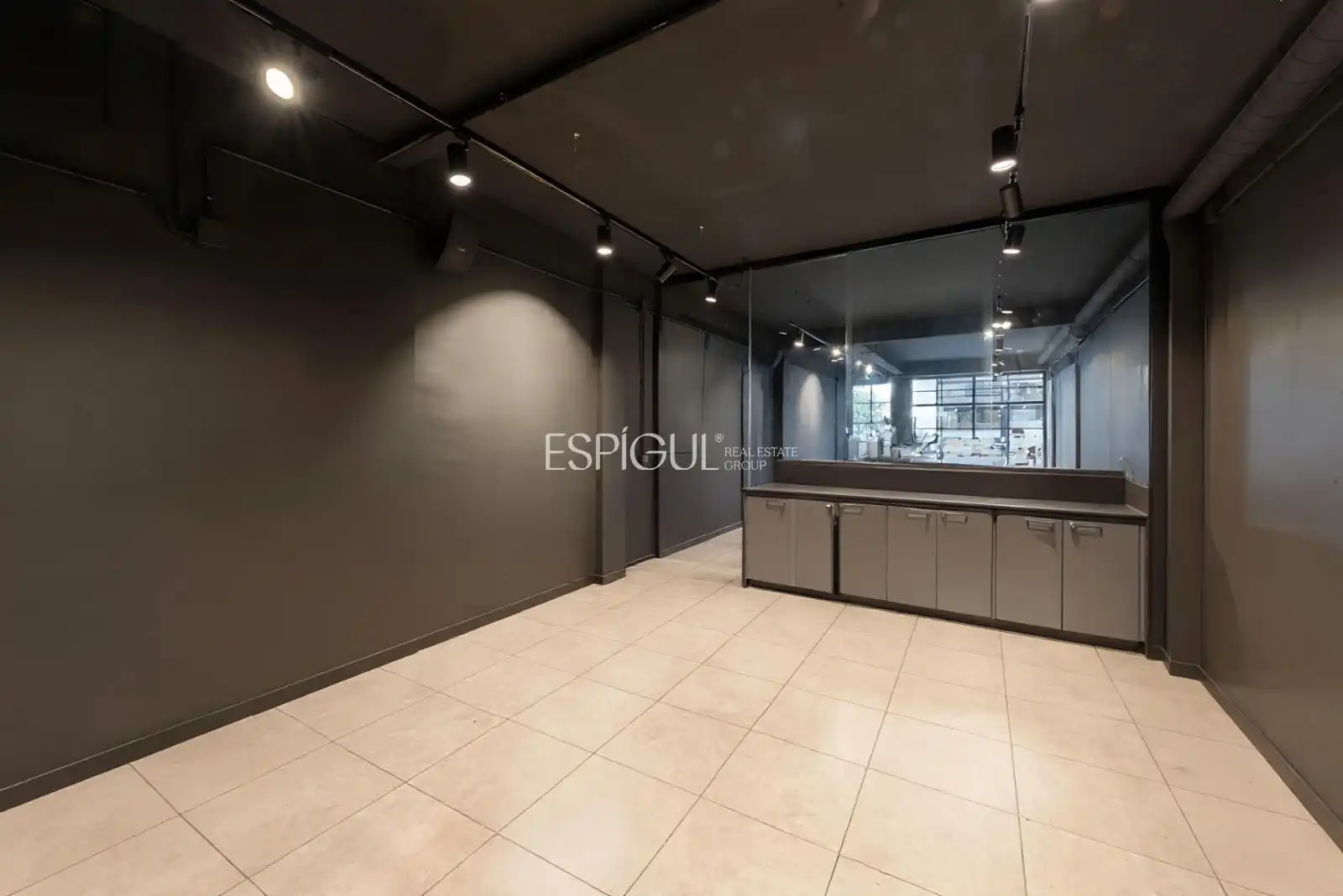 Local en venta en Sant Cugat del Vallès con Alarma